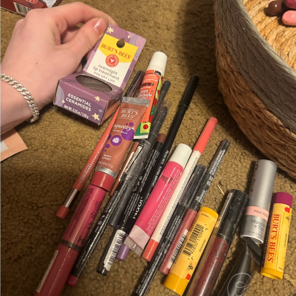 MAKEUP Multiples Lip Care Collection with Pink and Purple Shades LIP LOT